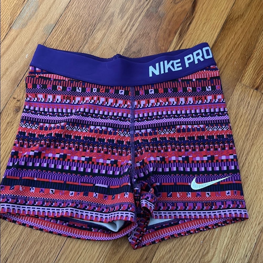 Nike Pro Multicolor Patterned Shorts